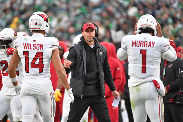 Arizona Cardinals head coach Jonathan Gannon celebrates touchdown with wide receiver Michael Wilson (14) and quarterback Kyler Murray (1) during the fourth quarter against the Philadelphia Eagles at Lincoln Financial Field. Mandatory Credit: Eric Hartline-USA TODAY Sports